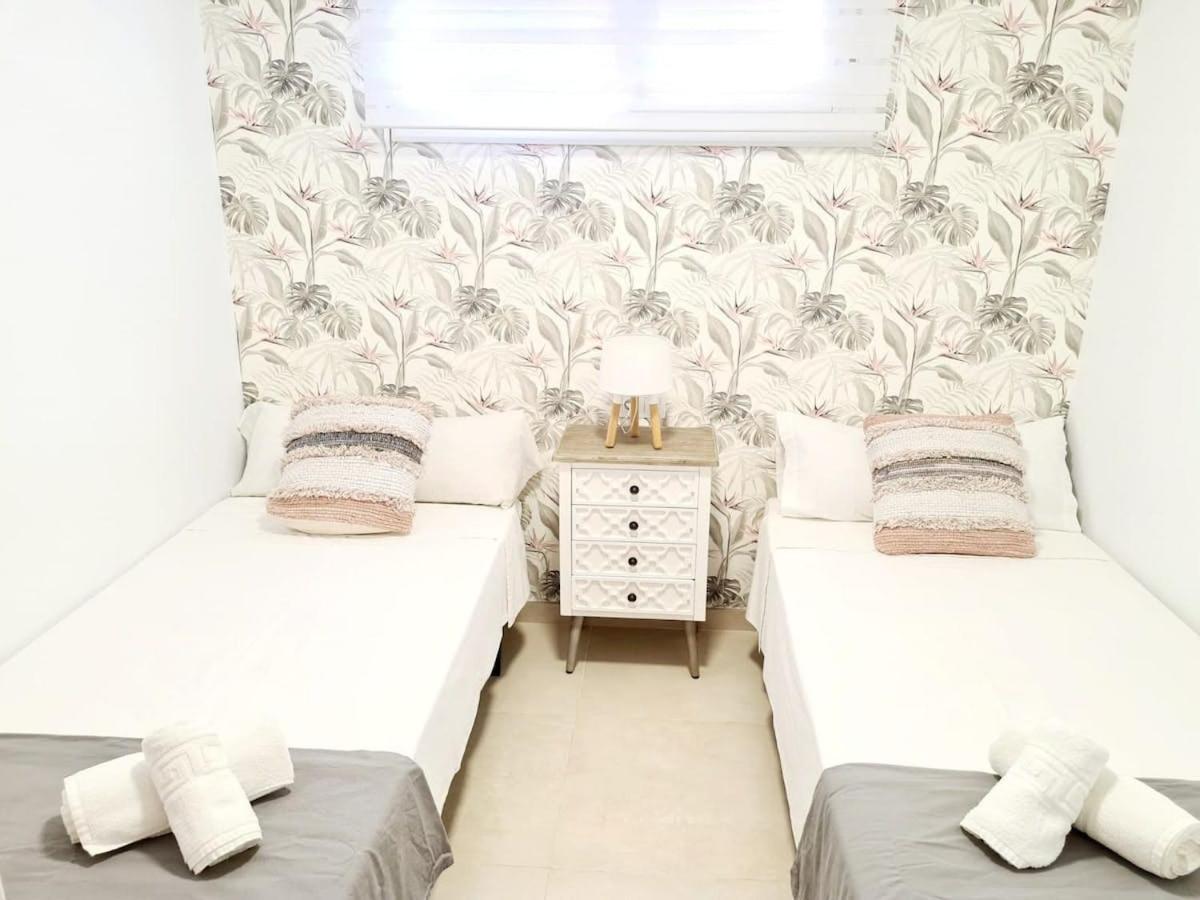 Apartamento Moderno Y Con Estilo En La Carihuela Torremolinos Eksteriør billede