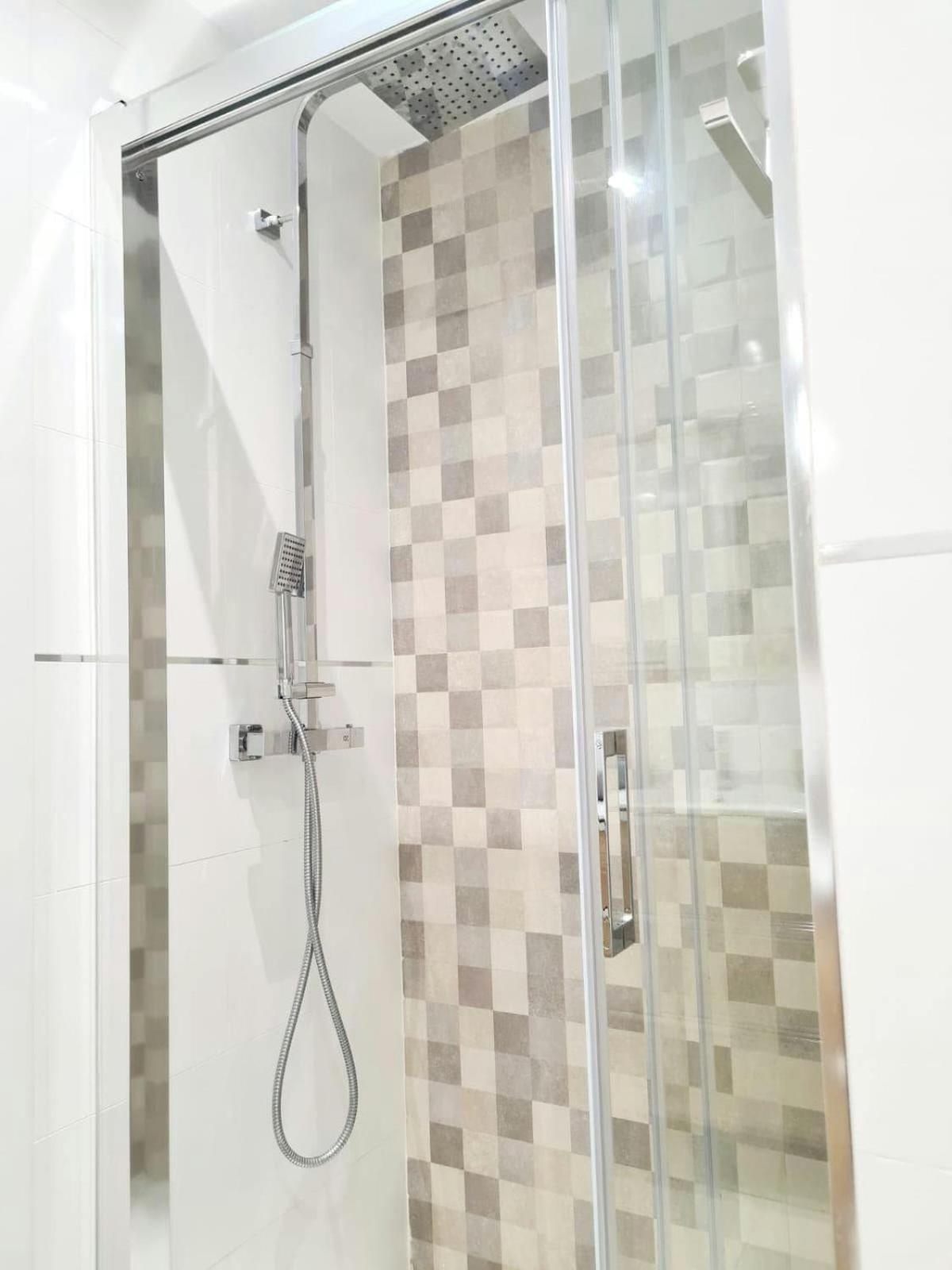 Apartamento Moderno Y Con Estilo En La Carihuela Torremolinos Eksteriør billede